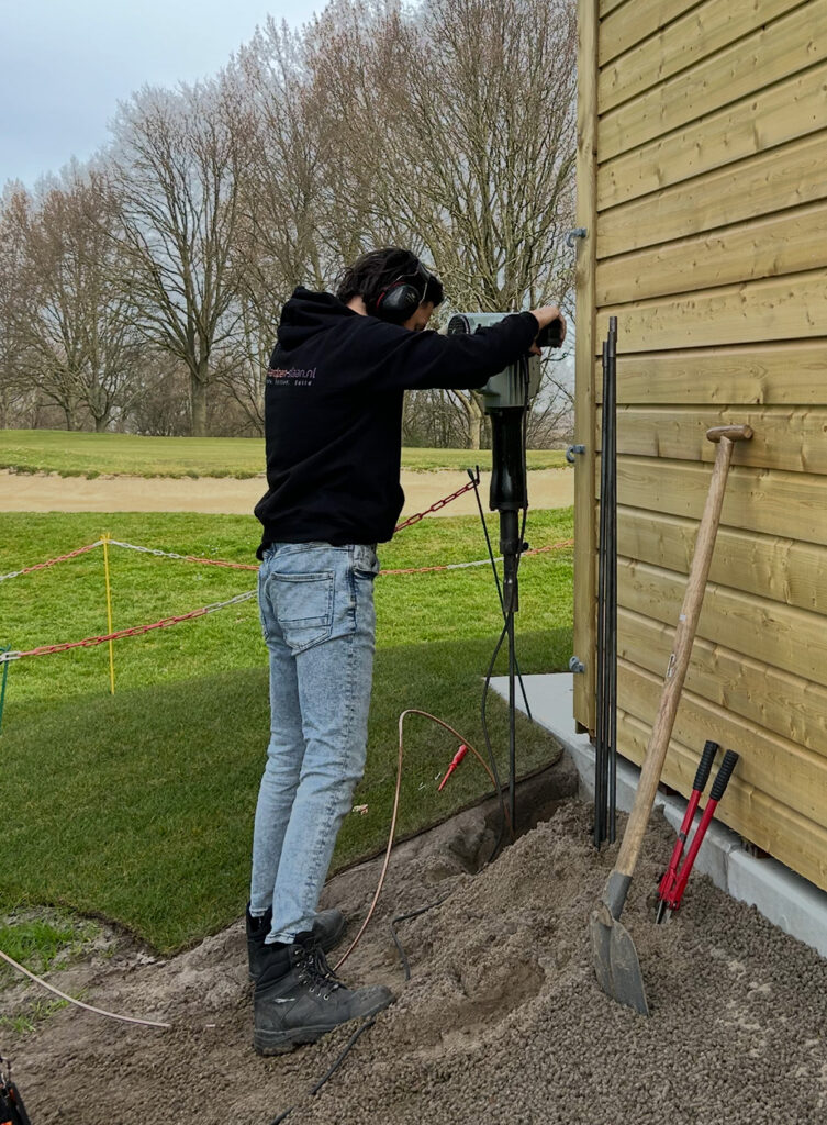 aardpen slaan